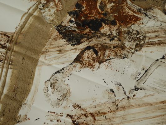 Terre sur papier.