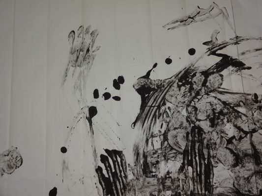 Terre sur papier.